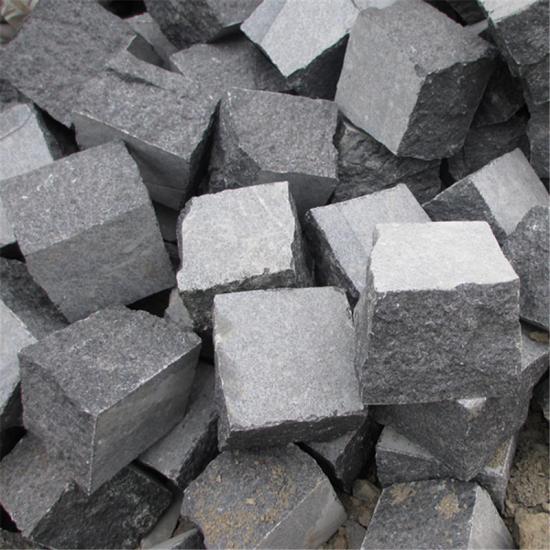 Mesh Natural Split Black Granite Cobblestone