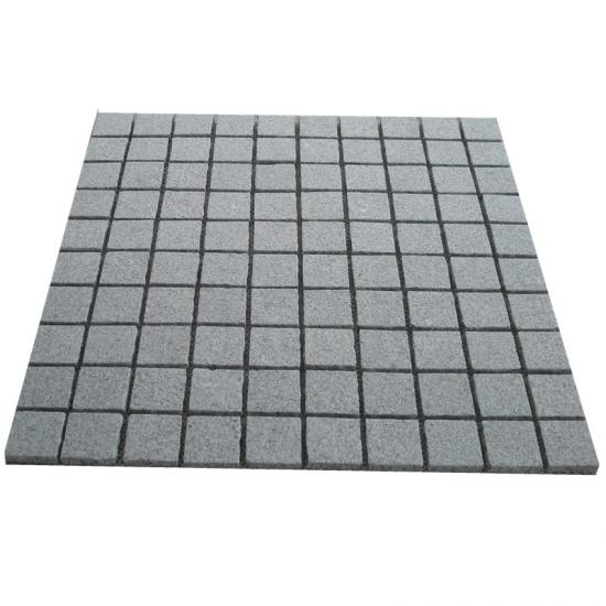 bf2ca02899c7755e12fa9555b8e71102_medium Mesh White Granite Flamed Cobbles G603