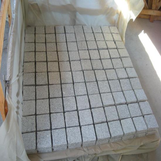 c9e042cbefe6b813e4ed773479aed203_medium Mesh White Granite Flamed Cobbles G603